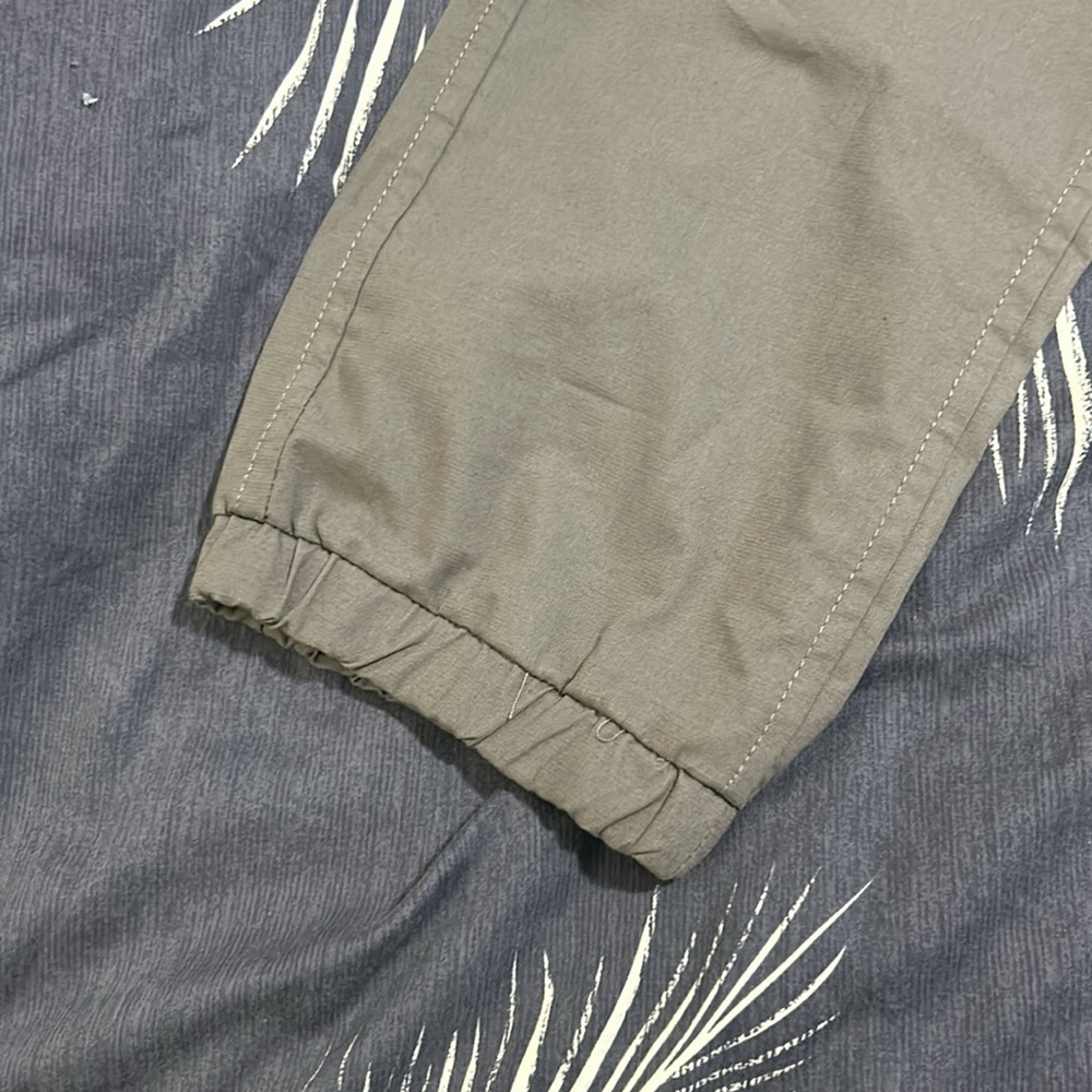 Cargo pants - Picture 3 of 5